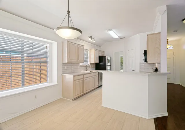 Photo 3 of Single family home for sale at 513 Creek Ct, Lewisville, TX 75067 | MLS# 21370882 | Listing updated on 2026-09-13