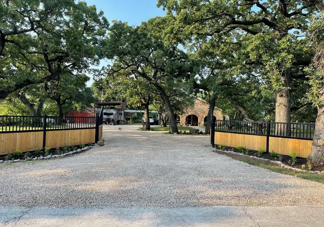 Photo 2 of Single family home for sale at 8475 Peden Rd, Azle, TX 76020 | MLS# 21376738 | Listing updated on 2026-09-12