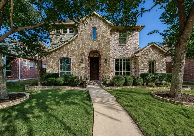 Photo 2 of Sale Pending at 904 Cougar Dr, Allen, TX 75013 | MLS# 21351162 | Listing updated on 2026-10-05