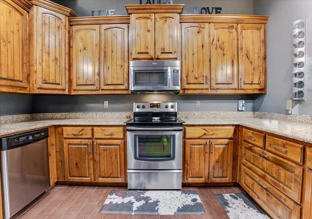 Photo 4 of Single family home for sale at 115 Turnberry Loop, Graford, TX 76449 | MLS# 21376804 | Listing updated on 2026-09-19