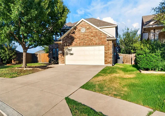 Photo 2 of Single family home for sale at 10834 Axton Ct, Haslet, TX 76052 | MLS# 21376136 | Listing updated on 2026-09-13