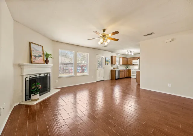 Photo 3 of Sale Pending at 632 Partridge Dr, Fort Worth, TX 76131 | MLS# 21368864 | Listing updated on 2026-09-17