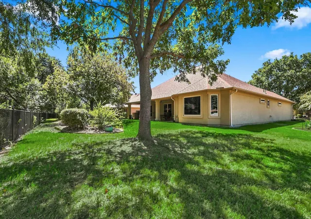 Photo 1 of Single family home for sale at 10512 Belvedere Dr, Denton, TX 76207 | MLS# 21369977 | Listing updated on 2026-10-19