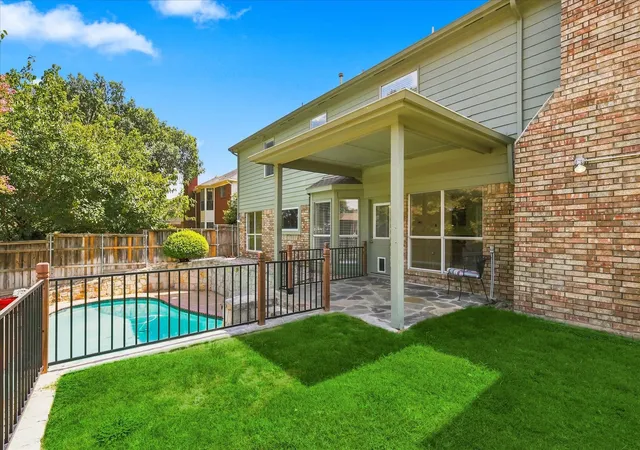 Photo 4 of Single family home for sale at 1636 Fuqua Dr, Flower Mound, TX 75028 | MLS# 21376731 | Listing updated on 2026-09-13