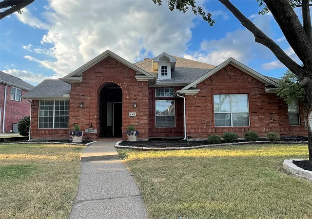 Photo 2 of Single family home for sale at 4305 Maize Dr, Plano, TX 75093 | MLS# 21376415 | Listing updated on 2026-09-12