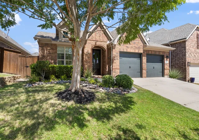 Photo 1 of Single family home for sale at 3633 Saratoga Downs Way, Fort Worth, TX 76244 | MLS# 21375575 | Listing updated on 2026-09-09