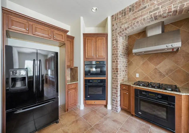 Photo 3 of Single family home for sale at 6979 Sugartree Ln, Frisco, TX 75036 | MLS# 21378088 | Listing updated on 2026-10-04