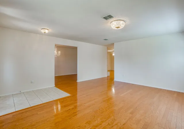 Photo 3 of Single family home for sale at 4205 Bayside Ct, Arlington, TX 76016 | MLS# 21367533 | Listing updated on 2026-09-13