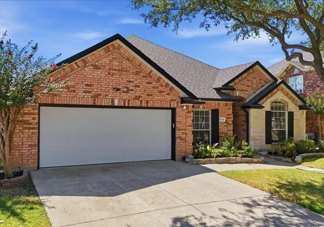 Photo 2 of Sale Pending at 8113 Sawgrass Ln, Rowlett, TX 75089 | MLS# 21364142 | Listing updated on 2026-09-11