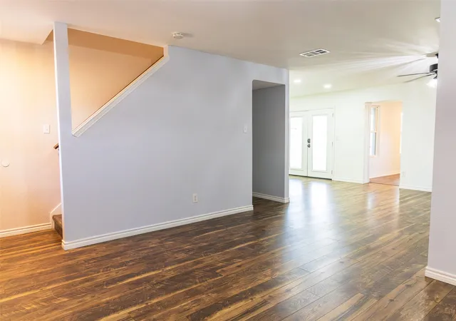 Photo 1 of Single family home for sale at 5537 Camarillo Dr, Fort Worth, TX 76244 | MLS# 21376222 | Listing updated on 2026-09-13