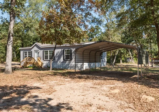 Photo 2 of Manufactured home for sale at 139 Prairie 440, Buffalo, TX 75831 | MLS# 21376403 | Listing updated on 2026-09-21
