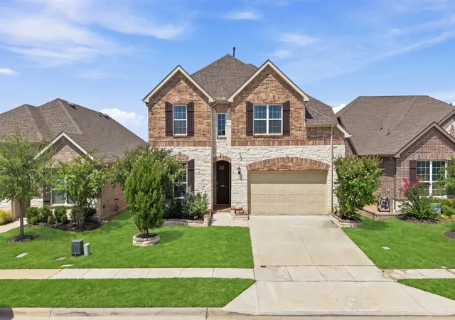 Photo 2 of Single family home for sale at 2613 Strand Ln, Mc Kinney, TX 75071 | MLS# 21378132 | Listing updated on 2026-09-12