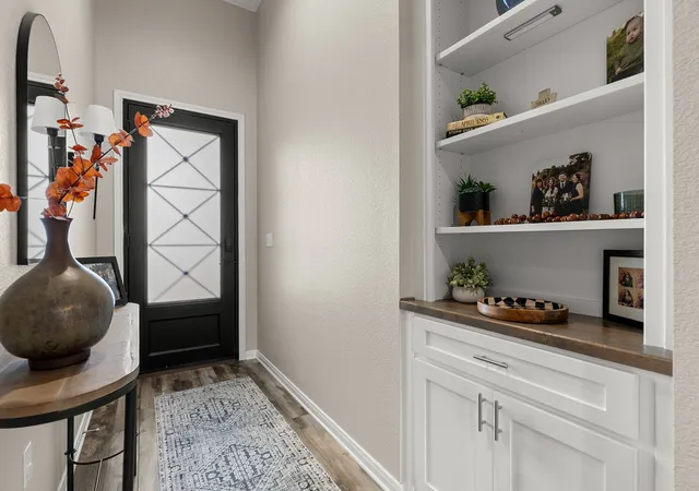 Photo 3 of Single family home for sale at 805 Forward Pass Dr, Hewitt, TX 76643 | MLS# 21378171 | Listing updated on 2026-09-26