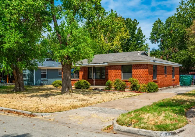 Photo 2 of Single family home for sale at 5512 Santa Barbara Ave, Fort Worth, TX 76114 | MLS# 21376994 | Listing updated on 2026-09-11