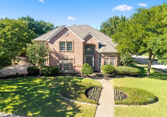 Photo 3 of Single family home for sale at 815 Forest Lakes Dr, Keller, TX 76248 | MLS# 21378196 | Listing updated on 2026-09-13