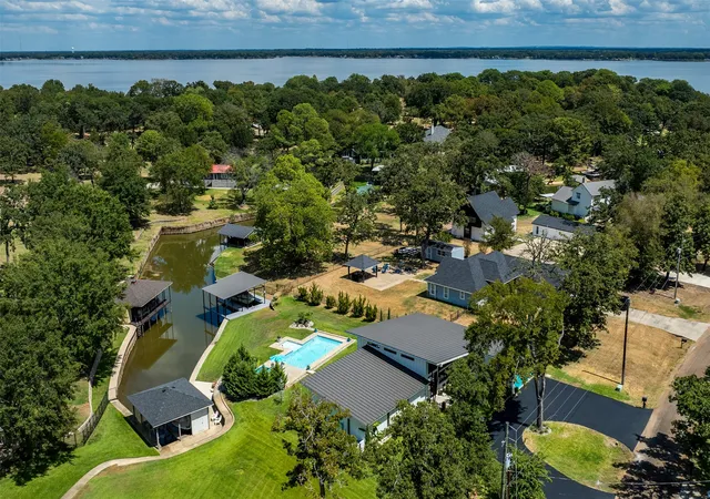 Photo 31 of Single family home for sale at 105 Azalea Ct, Trinidad, TX 75163 | MLS# 21375374 | Listing updated on 2026-09-29