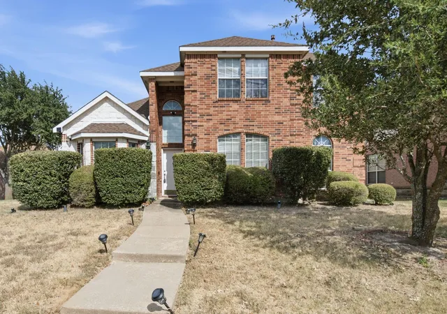 Photo 1 of Single family home for sale at 1720 Cattail Crk, De Soto, TX 75115 | MLS# 21378208 | Listing updated on 2026-09-12