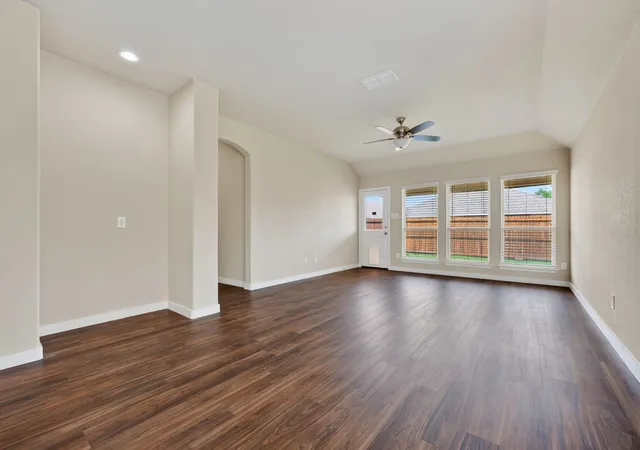 Photo 3 of Single family home for sale at 725 Bird Crk Dr, Little Elm, TX 75068 | MLS# 21378232 | Listing updated on 2026-09-13