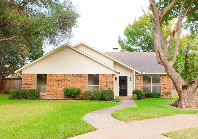 Photo 1 of Single family home for sale at 193 Simmons Dr, Coppell, TX 75019 | MLS# 21376366 | Listing updated on 2026-09-25