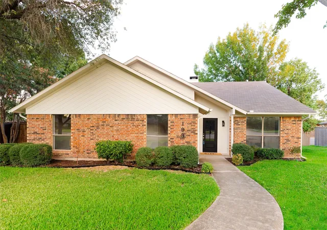 Photo 2 of Single family home for sale at 193 Simmons Dr, Coppell, TX 75019 | MLS# 21376366 | Listing updated on 2026-09-25
