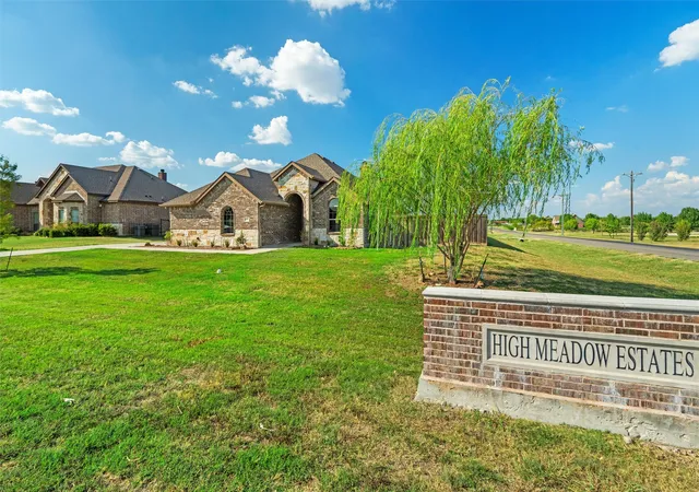Photo 2 of Single family home for sale at 1310 High Meadow Ln, Nevada, TX 75173 | MLS# 21374401 | Listing updated on 2026-09-14