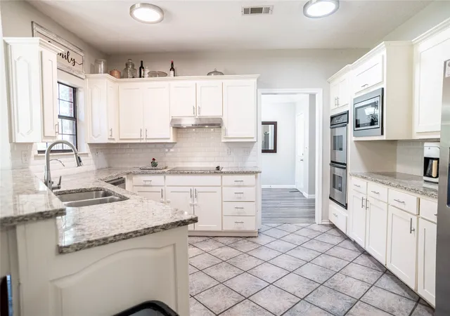Photo 3 of Single family home for sale at 696 Indian Trl, Decatur, TX 76234 | MLS# 21378187 | Listing updated on 2026-09-14