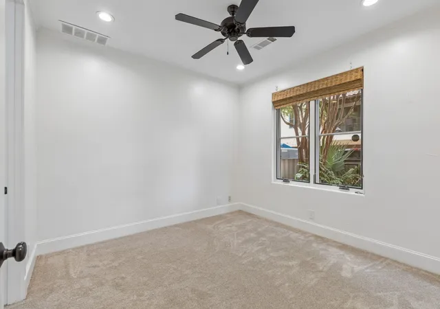 Listing Photo 4 - Condo for sale in building located at 4406 Bowser Ave, Dallas, TX 75219 - Unit #2