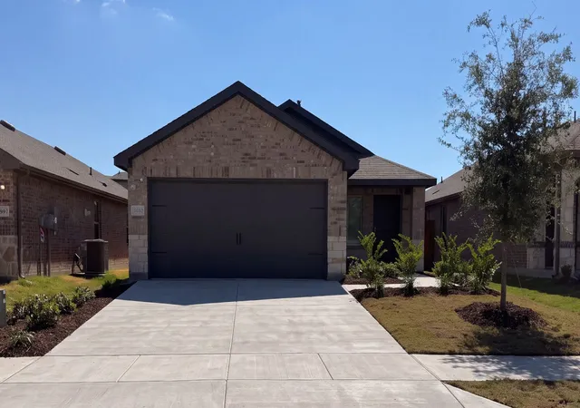 Photo 1 of Single family home for sale at 6011 Midsummer Way, Crandall, TX 75114 | MLS# 21378367 | Listing updated on 2026-10-02
