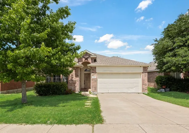 Photo 1 of Single family home for sale at 1008 Fort Apache Dr, Haslet, TX 76052 | MLS# 21378370 | Listing updated on 2026-09-30