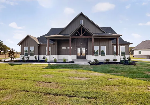 Photo 1 of Single family home for sale at 14766 Cr 355, Terrell, TX 75161 | MLS# 21378069 | Listing updated on 2026-09-12