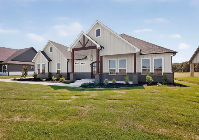 Photo 4 of Single family home for sale at 14758 Cr 355, Terrell, TX 75161 | MLS# 21378167 | Listing updated on 2026-09-12