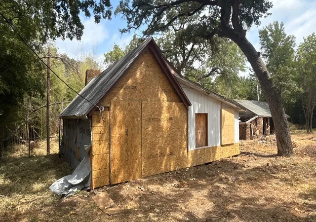 Photo 2 of Single family home for sale at 203 E 9th Street, Denton, TX 76208 | MLS# 21377628 | Listing updated on 2026-09-08