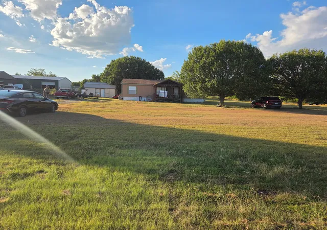Photo 2 of Sale Pending at 11021 Ghost Ridge Dr, Venus, TX 76084 | MLS# 21377432 | Listing updated on 2026-09-14
