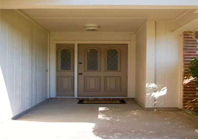 Photo 3 of Sale Pending at 3516 Primrose Ln, Bedford, TX 76021 | MLS# 21377755 | Listing updated on 2026-09-17