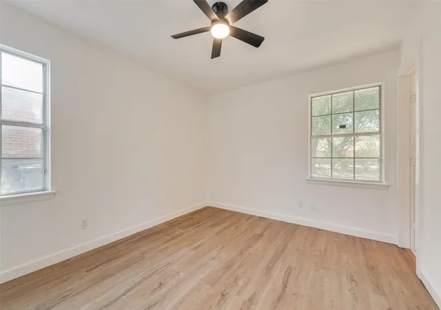 Photo 3 of Sale Pending at 934 Fairwood Dr, Dallas, TX 75232 | MLS# 21377034 | Listing updated on 2026-09-21