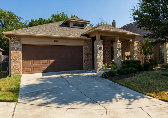 Photo 3 of Single family home for sale at 2505 Sanders Ct, Bedford, TX 76021 | MLS# 21377821 | Listing updated on 2026-09-12