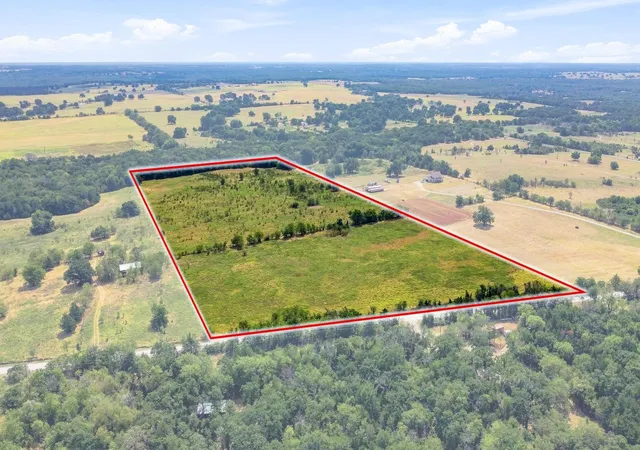 Photo 1 of Land for sale at 3510 County Rd 127, Whitesboro, TX 76273 | MLS# 21363017 | Listing updated on 2026-09-09