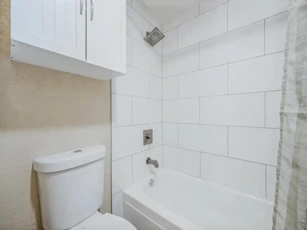 Listing Photo 12 - Condo for sale in 6248 Oram St located at 6248 Oram St, Dallas, TX 75214 - Unit 6248 Oram St