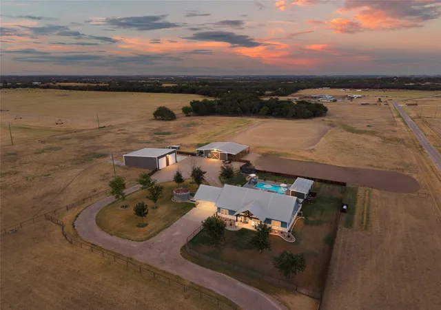 Photo 1 of Single family home for sale at 2910 County Rd 386, Stephenville, TX 76401 | MLS# 21374828 | Listing updated on 2026-09-14