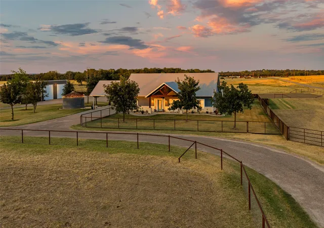 Photo 2 of Single family home for sale at 2910 County Rd 386, Stephenville, TX 76401 | MLS# 21374828 | Listing updated on 2026-09-14