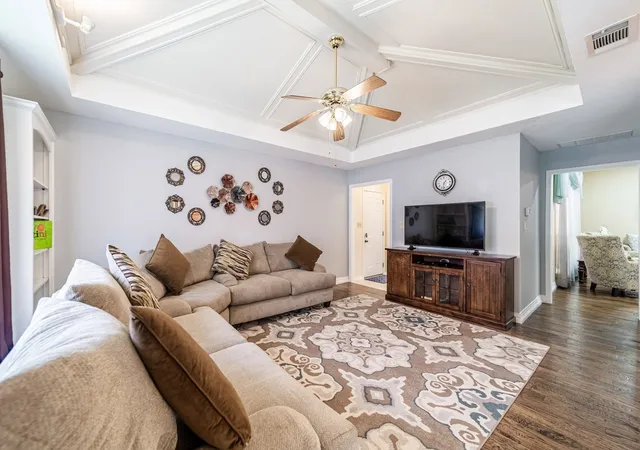 Photo 4 of Single family home for sale at 3305 Eisenhower Ln, Plano, TX 75023 | MLS# 21378597 | Listing updated on 2026-09-14