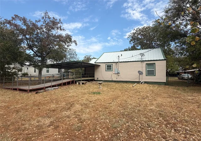 Photo 4 of Single family home for sale at 1207 Park Dr, Cisco, TX 76437 | MLS# 21376813 | Listing updated on 2026-09-25