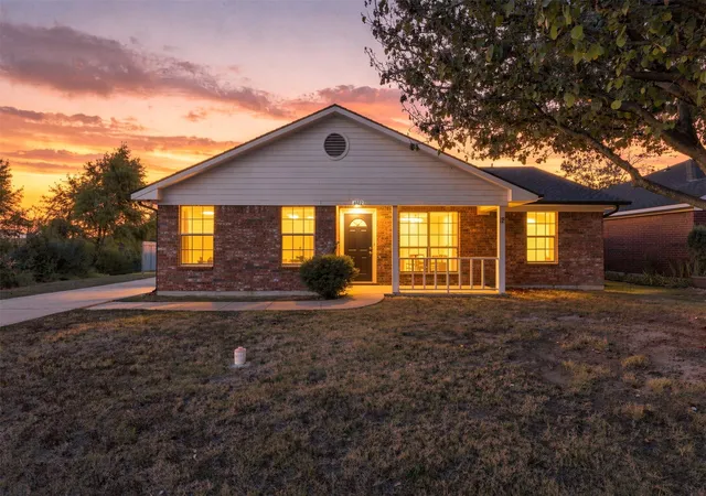 Photo 1 of Single family home for sale at 6922 Sayle St, Greenville, TX 75402 | MLS# 21378650 | Listing updated on 2026-09-27
