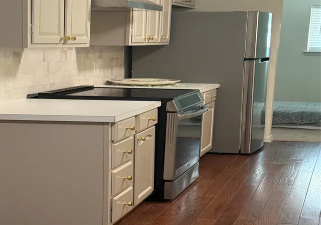 Photo 3 of Single family home for sale at 7135 Cosgrove Dr, Dallas, TX 75231 | MLS# 21378637 | Listing updated on 2026-09-10