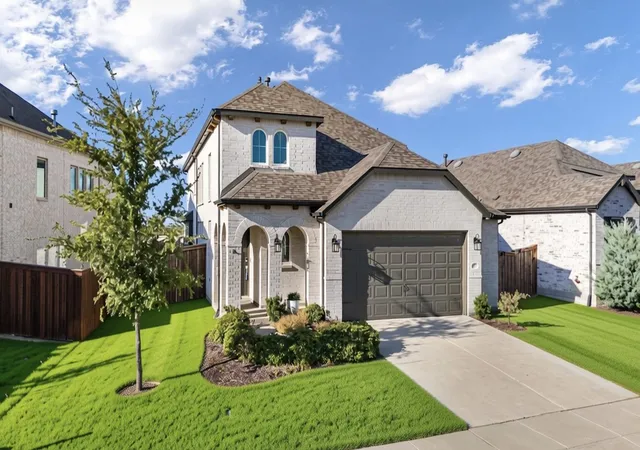 Photo 1 of Single family home for sale at 1825 Pelham Dr, Aubrey, TX 76227 | MLS# 21374781 | Listing updated on 2026-09-11