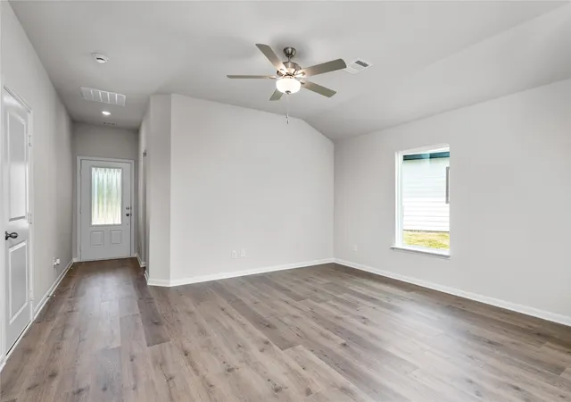 Photo 3 of Sale Pending at 2049 Braveheart Dr, Crandall, TX 75114 | MLS# 21378775 | Listing updated on 2026-09-08