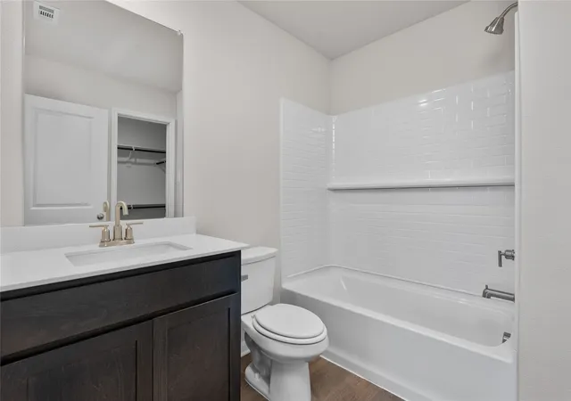 Photo 3 of Sale Pending at 2049 Braveheart Dr, Crandall, TX 75114 | MLS# 21378775 | Listing updated on 2026-09-08