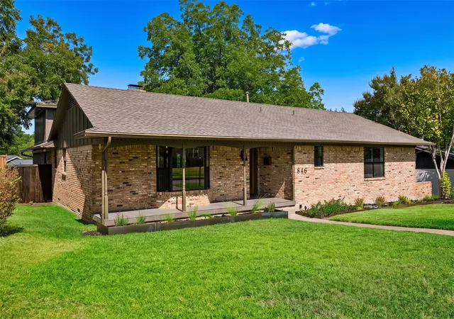 Photo 2 of Single family home for sale at 846 Creekridge Dr, Dallas, TX 75218 | MLS# 21375817 | Listing updated on 2026-09-13