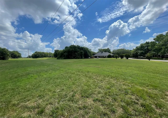 Photo 3 of Land for sale at 2903 Meadows Ln, Sherman, TX 75092 | MLS# 21376451 | Listing updated on 2026-09-09