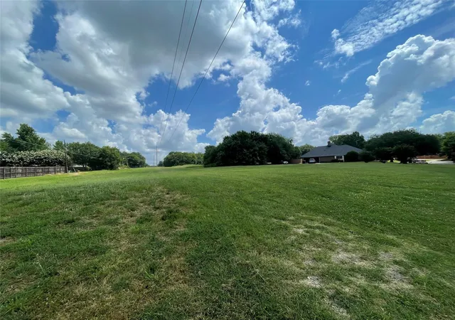 Photo 3 of Land for sale at 2903 Meadows Ln, Sherman, TX 75092 | MLS# 21376451 | Listing updated on 2026-09-09